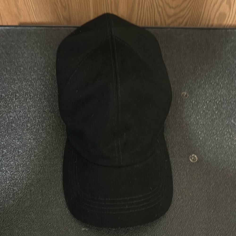 Wigens size 59 hat with ear covers